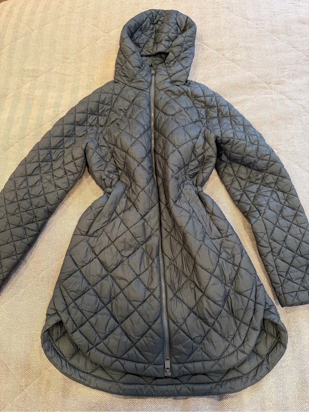 Athleta Quilted Hooded Puffer Coat in Charcoal